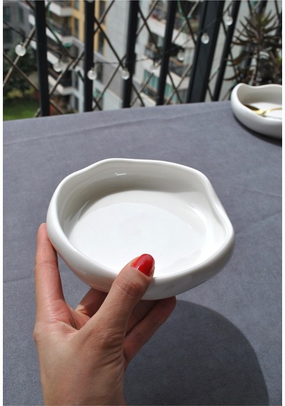 2 Adet Porselen Kıvrımlı Mini Fırın Kabı Küçük Boy Sunum Tabak Meze Salata Tabağı 14 Cm Asimetrik Beyaz