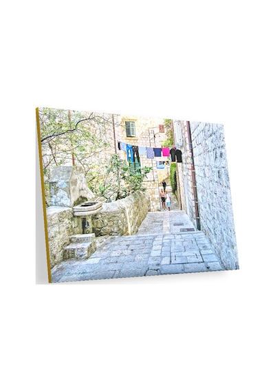 Cakasepetim Taş Sokak Binalar Ve Eski Çeşme İle Turistler Ahşap Mdf Tablo