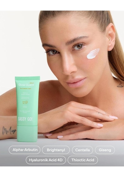Glow Guard - Koruyucu Ve Leke Karşıtı Güneş Kremi 50 Spf 50ml