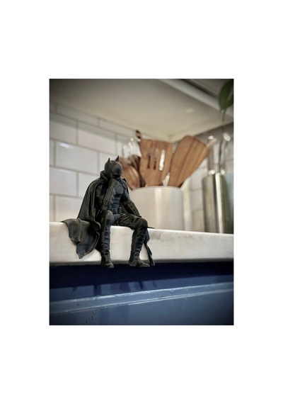Batman Oturan Figür 15 Cm