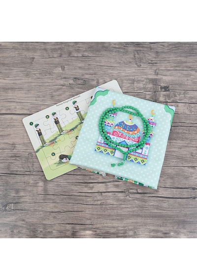 Çocuk Seccadesi 45 82 Cm Sahra Yeşil & Kokulu Tesbih Yeşil & Ahmet Namaz Kılıyor Puzzle Çok Renkli