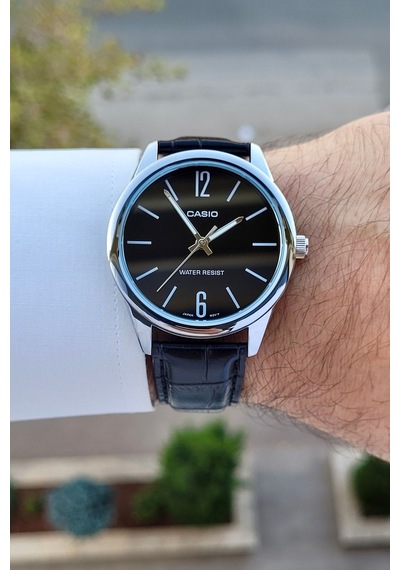 Casio Csıste125 Erkek Kol Saati