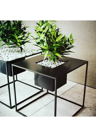 Metal Saksılık Standı Kare Tasarım Çiçeklik