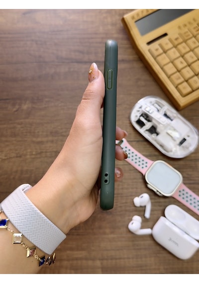 Apple iPhone 11 Pro Uyumlu Premium Deri Dokulu Darbelere Karşı Dayanıklı Nazal Silikon Kılıf Haki