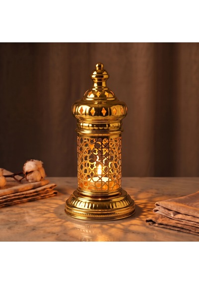 Beyaz Geometrik Metal Fener Selçuklu Yıldızı Çay Feneği Tutucu Minimalist Fas Mum Dekorasyonu Altın