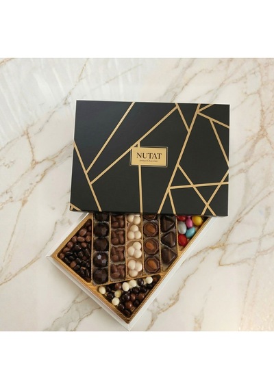 Nutat 580gr Mega Spesiyal Hediye Kutusu - Dubai, Hurma Ve Karışık Gurme Draje Seçkisi/gold Siyah