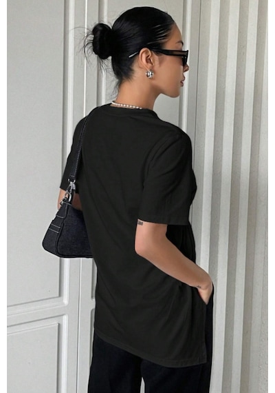 Kadın Asimetrik Tişört Yırtmaçlı Basic Oversize Kısa Kollu Modern Şık T-shirt Siyah