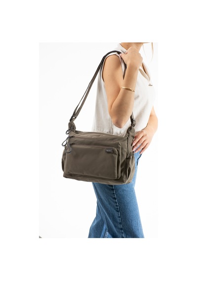 Mega Çanta Kadın Çok Gözlü Postacı Çantası Boy 21 Cm En 31 Cm Dip 10 Cm Vizon