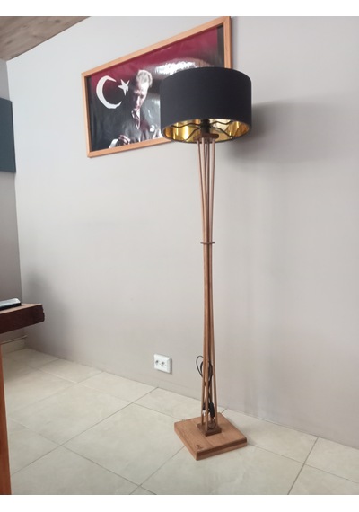 Ahşap Ayaklı Lambader Siyah Gold Renk Altın - Siyah