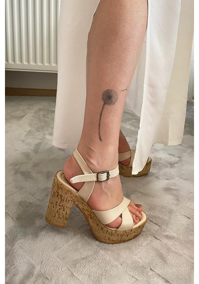 Preshley Kadın Leina Bej Çapraz Bant 10 Cm Platfom Topuklu Mantar Taban Ayakkabı & Sandalet K-800 Bej Preshley Kadın Leina Bej Çapraz Bant 10 Cm Platfom Topuklu Mantar Taban Ayakkabı & Sandalet K-800 Bej