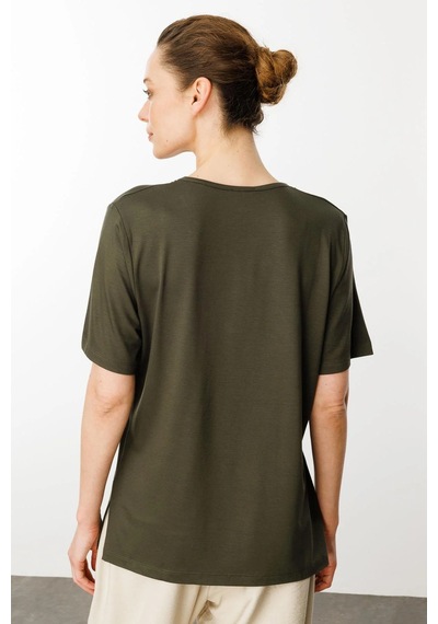 Desen Triko Kadın Açma Yaka Dantel Çiçek İşlemeli Penye T-shirt 24751 Haki Haki