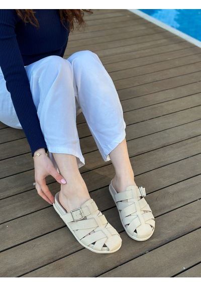 Erva'nın Butiği Bej Süet Aiden Toka Detay Kadın Terlik-6186