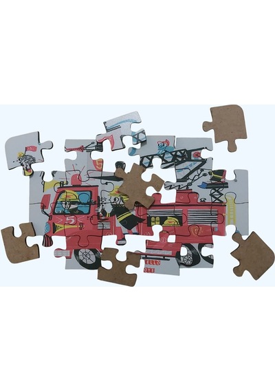 Firefighting Vehicle - İtfaiye Aracı / Small Puzzle 3-7 Yaş 24 Parça