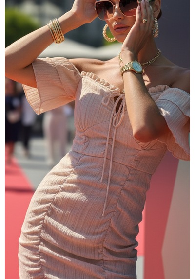 Fashion Cocktail Minik Kol Göğüs Korseli Drapeli Doğal Gofre Kumaş Pedli Süper Esnek Likralı Tüp Elbise Bej Fashion Cocktail Minik Kol Göğüs Korseli Drapeli Doğal Gofre Kumaş Pedli Süper Esnek Likralı Tüp Elbise Bej