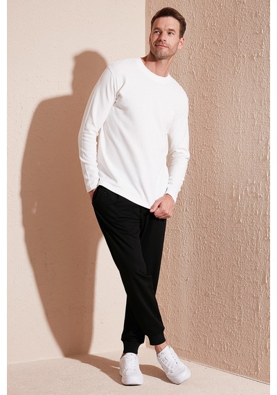 Buratti % 100 Pamuk Bisiklet Yaka Regular Fit Erkek Sweat 5905406 Ekru Buratti % 100 Pamuk Bisiklet Yaka Regular Fit Erkek Sweat 5905406 Ekru