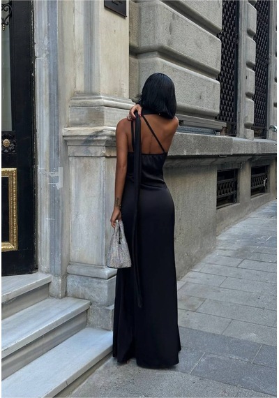 Mayrem May Rem Kadın Saten Halter Yaka Şal Detaylı Maxi Abiye Elbise Siyah