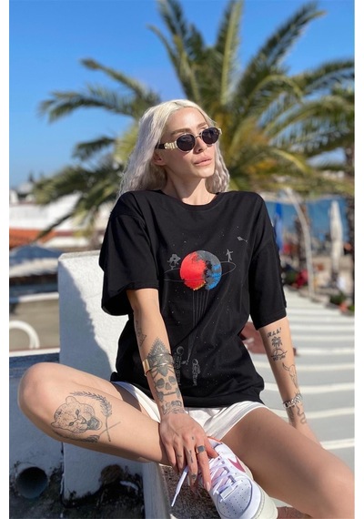 Blackjack Giyim Blackjackgiyim Kadın Siyah Satürn Baskılı Tshirt Siyah