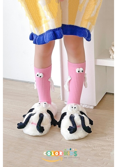 Color Socks Çocuk Mıknatıslı El Ele Tutuşan Çoraplar Topuksuz ÇoK Renkli