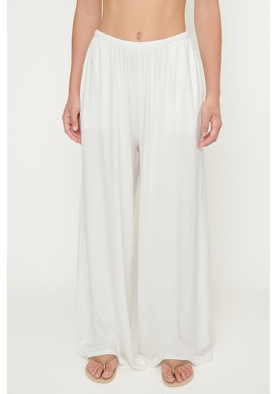 Ac&co / Altınyıldız Classics Kadın Beyaz Yumuşak Dokulu Standart Fit Cepli Beli Lastikli Rahat Örme Pantolon