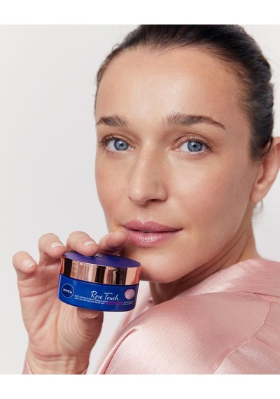 Aqua Rose Kırışıklık Karşıtı Gece Yüz Bakım Kremi 50ml, Kalsiyum, İnce Çizgi Görünümü, Sıkı Cilt 2 Pa