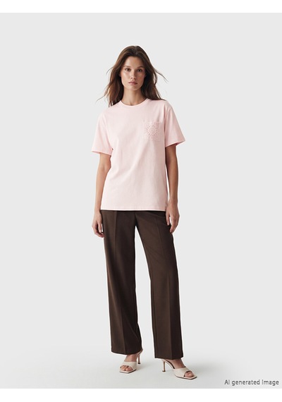 Lcw Modest Pembe Dantel Nakışlı %100 Pamuklu Kadın Tişört