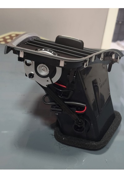Audi Q5 2009-2015 Sol Hava Menfezi