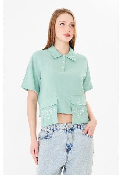 Sortie Collection Polo Yaka Yazı Baskılı Cep Detaylı Crop Bluz Mint MİNT