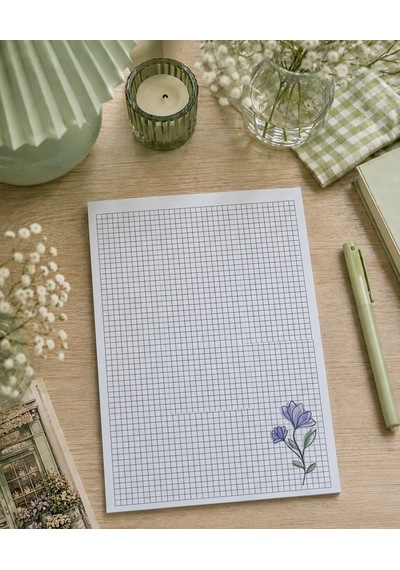 A4 Kareli Mavi Çiçekli Defter Beyaz - Mavi