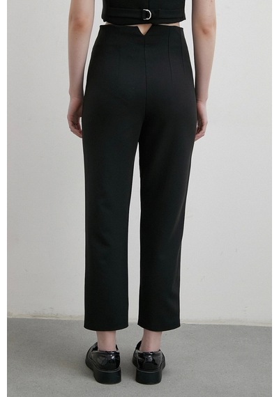 Önü Pensli Skinny Kumaş Pantolon Siyah Siyah