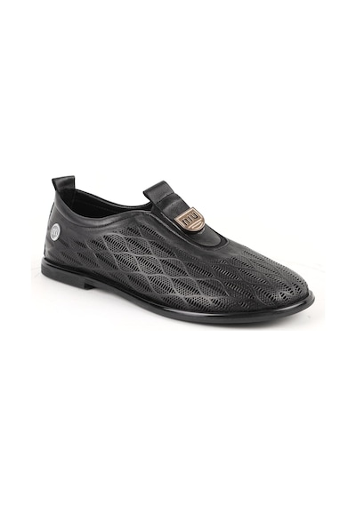 Mamma Mia Kadın Günlük Ayakkabı Hakiki Deri Lazer Kesim Delikli Düz Taban Metal Aksesuarlı Slip-on 26y-850 Siyah Mamma Mia Kadın Günlük Ayakkabı Hakiki Deri Lazer Kesim Delikli Düz Taban Metal Aksesuarlı Slip-on 26y-850 Siyah