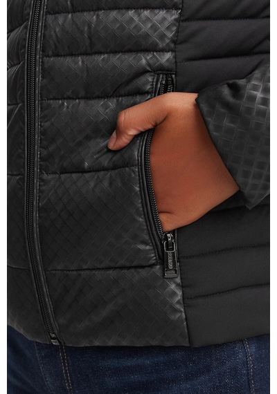 Guess New Vona Regular Fit Dik Yaka Şişme Mont W6yl16w2891 Kadın Mont W6yl16 W2891 Jblk Siyah Guess New Vona Regular Fit Dik Yaka Şişme Mont W6yl16w2891 Kadın Mont W6yl16 W2891 Jblk Siyah