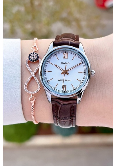 Casio Csıste149 Kadın Kol Saati