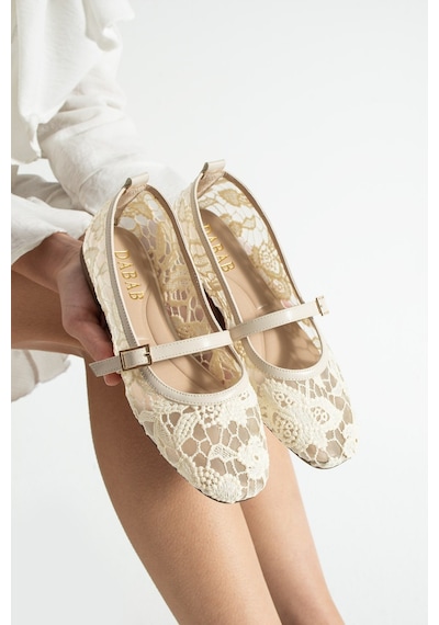 Dabab Shoes Merına Kadın Krem Düz Babet Dantel Dokuma Çiçek Desenli Tokalı Düz Ayakkabı Ekru
