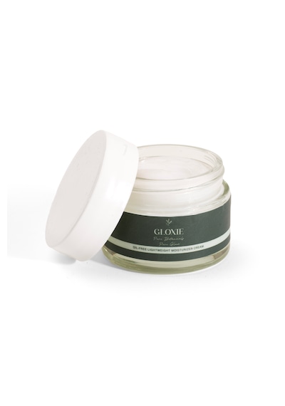 Gloxie Yeşil Çay & Panthenol İçeren Yağsız Nemlendirici Krem 50 ML