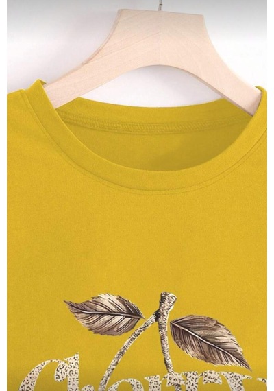 Gold Cherry Kadın Oversize Ön Baskılı Bisiklet Yaka Pamuklu T-shirt Rahat Kesim Sari