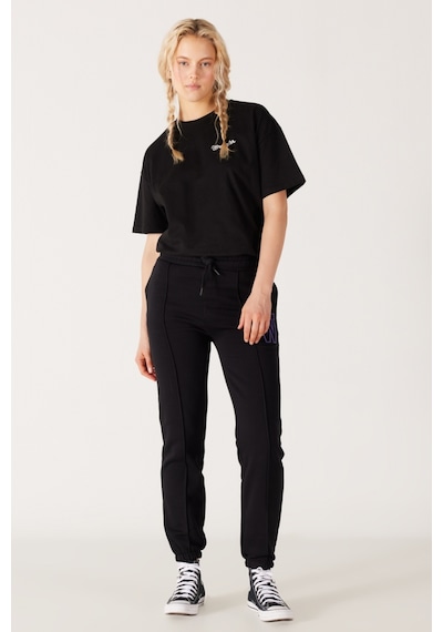 Wrangler Regular Fit Normal Kesim İçi Polarlı Cepli Siyah Jogger Eşofman Altı W232332001 Siyah Wrangler Regular Fit Normal Kesim İçi Polarlı Cepli Siyah Jogger Eşofman Altı W232332001 Siyah