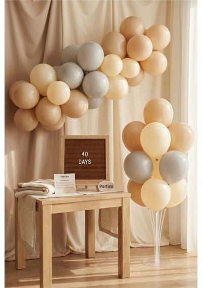 Bebeğin 40ı Çıktı Süsleme Deluxe Set Kahve Keçe Yazı Panosu Standlı Balon Zincirli 7li Şeffaf Balon Standlı 40 Uçurma Seti 40 Yaş