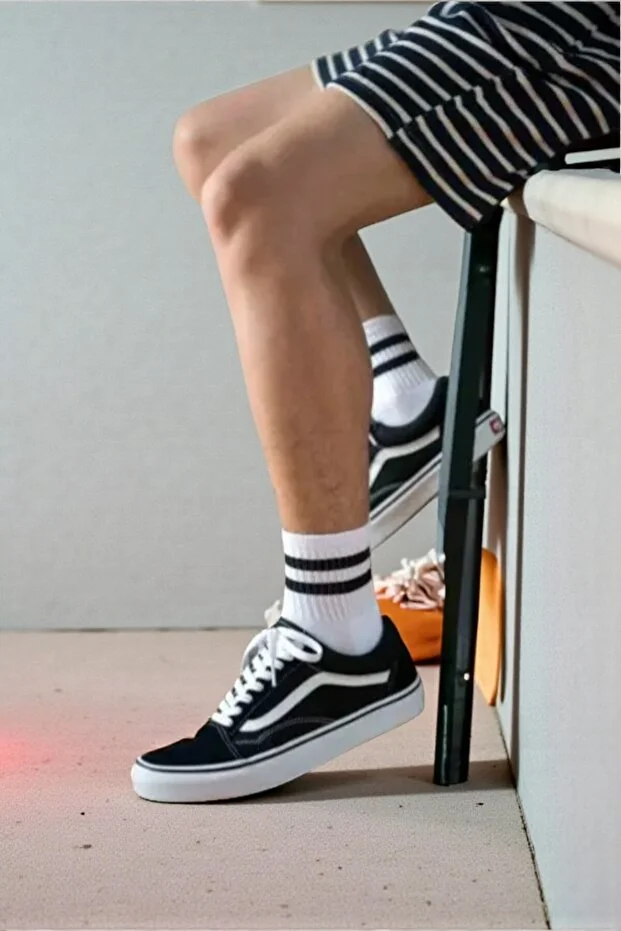 Esinti Unisex Beyaz Siyah Kolej Çorap 8'li Paket Pamuklu 8 Pairs Beyaz-siyah Çizgili