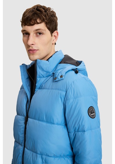 U.S. Polo Assn. Erkek Mavi Kapüşonlu Yaka Regular Fit Ara Boy Fermuarlı Cepli Kaban 50328178-vr036