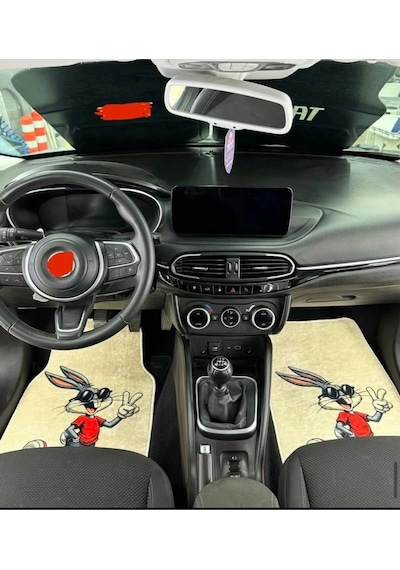 Bugs Bunny Desenli Kaymaz Taban Dekoratif Oto Halı Paspas Üniversal Yıkanabilir Her Araca Uyumlu Ka