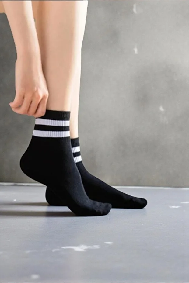 Esinti Unisex Beyaz Siyah Kolej Çorap 8'li Paket Pamuklu 8 Pairs Beyaz-siyah Çizgili