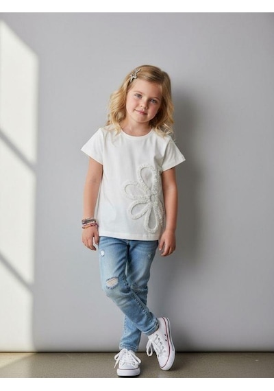 Zekids Kız Çocuk Çiçek Nakışlı Tasarım T-shirt-16889 Beyaz