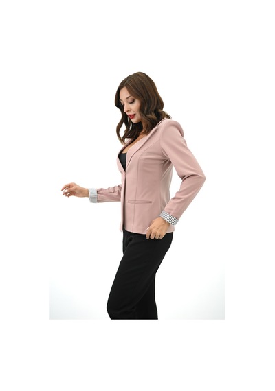 Kadın Tek Düğme Detaylı Blazer Ceket 5522 001