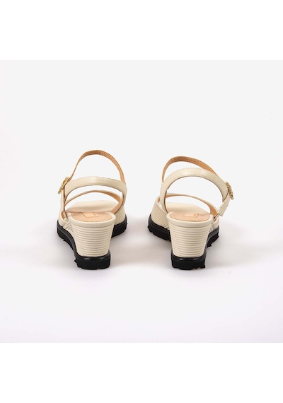 Hawen Angels Kadın Hakiki Deri Bilek Bantlı 7,5 Cm Dolgu Topuklu Sandalet 169-269 Krem