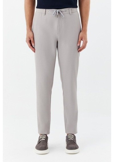 Sabri Özel Erkek Gri Normal Kesim Regular Fit Viskon Örme Yan Cep Lastikli Bel Klasik Paça Jogger Pantolon Sabri Özel Erkek Gri Normal Kesim Regular Fit Viskon Örme Yan Cep Lastikli Bel Klasik Paça Jogger Pantolon