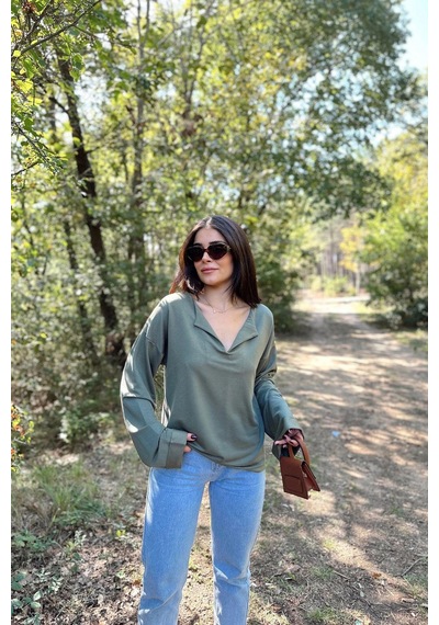 WeShaya Kadın Haki Uzun Kol, Duble Manşet, Yırtmaçlı Yaka, Salaş Sweatshirt Bluz Haki WeShaya Kadın Haki Uzun Kol, Duble Manşet, Yırtmaçlı Yaka, Salaş Sweatshirt Bluz Haki