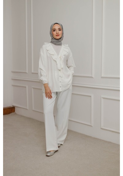 Moonsc Kadın Regular Fit V Yaka Önü Fırfır Detaylı Tesettür Beyaz Gömlek Moonsc Kadın Regular Fit V Yaka Önü Fırfır Detaylı Tesettür Beyaz Gömlek