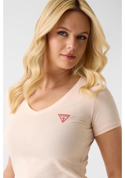 Guess Mini Triangle Slim Fit Kadın T-shirt W2yı45j1314 Bej Guess Mini Triangle Slim Fit Kadın T-shirt W2yı45j1314 Bej