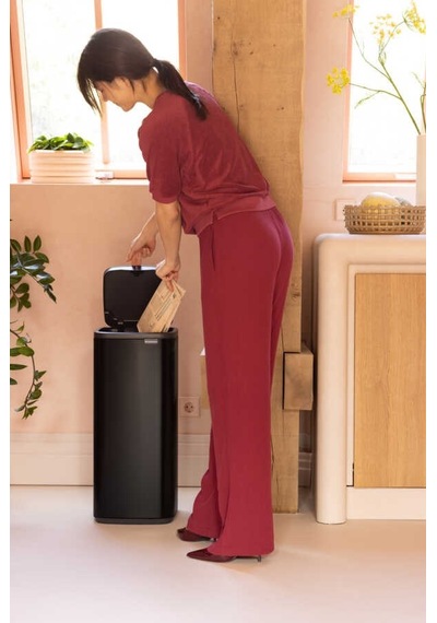 Brabantia Bo Matt Black Dokunmatik Çöp Kutusu 30lt Siyah