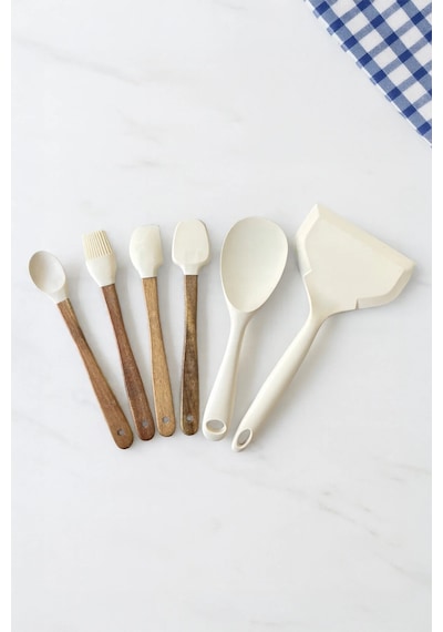Ahşap Saplı 6 Lı Silikon Ve Mutfak Gereçleri Seti Isıya Dayanıklı Spatula, Kaşık Ve Fırça Seti Bej